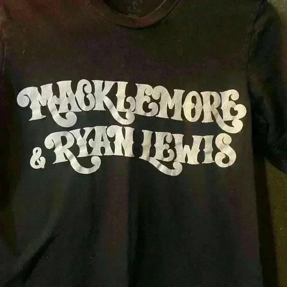 Men’s Macklemore 2013 World Tour Tshirt Black Small - Picture 2 of 5